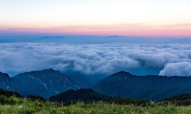 一座山一个人