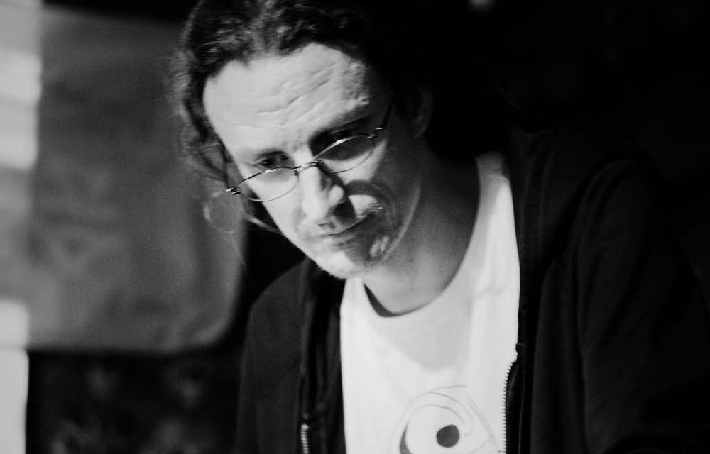 洋鬼乐队在两个好朋友